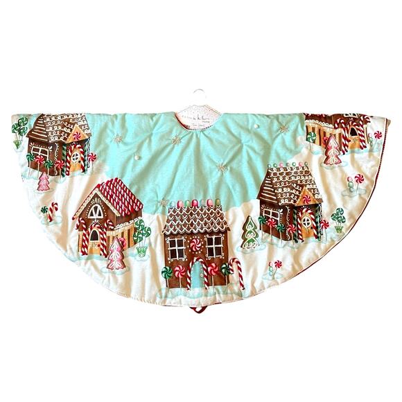 Nicole Miller 50in Gingerbread House Christmas Tree Skirt Embroidered New - Picture 13 of 16